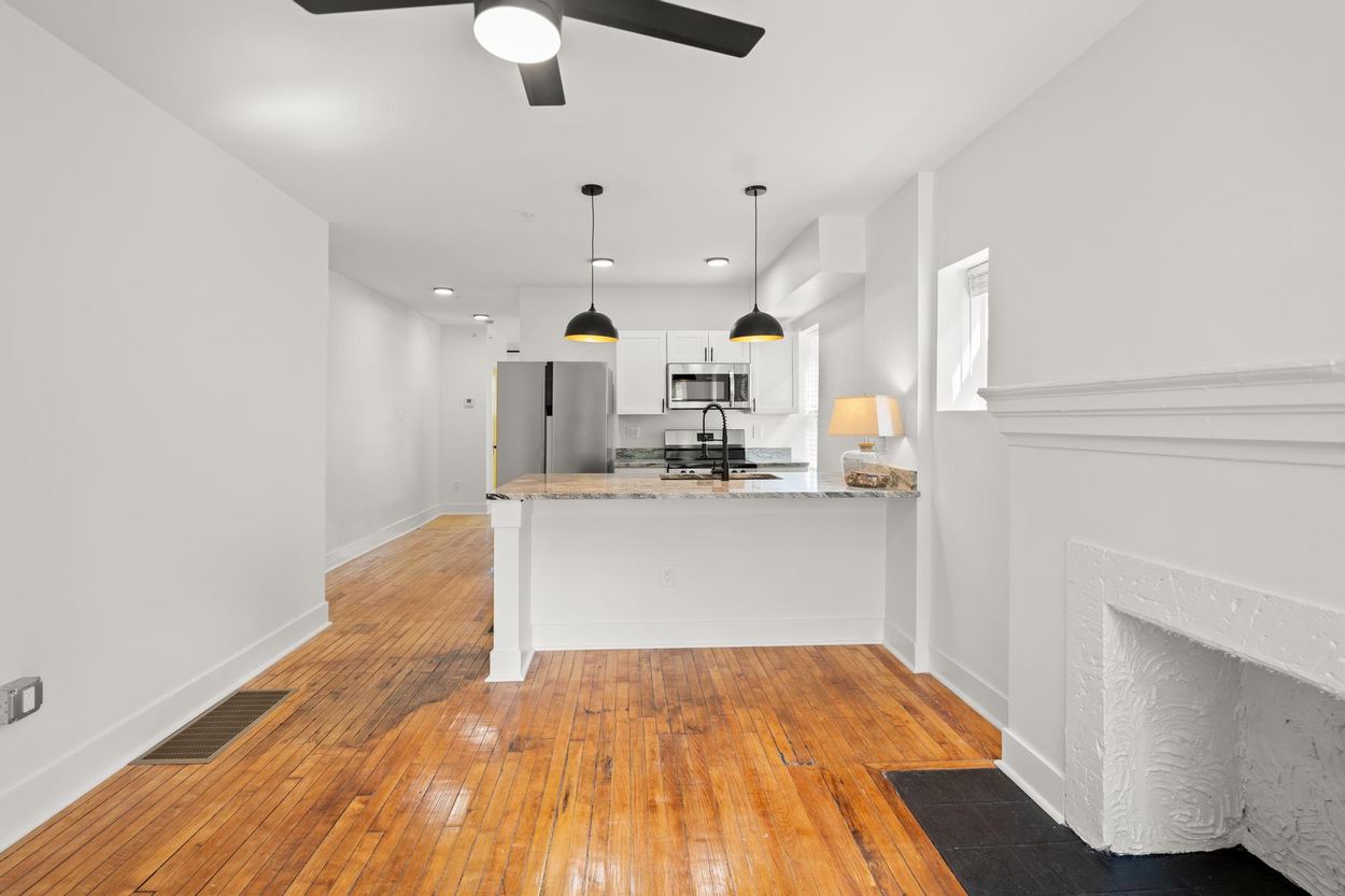 217 W 13th St