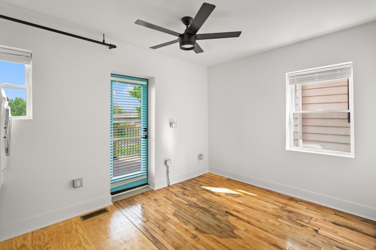 217 W 13th St